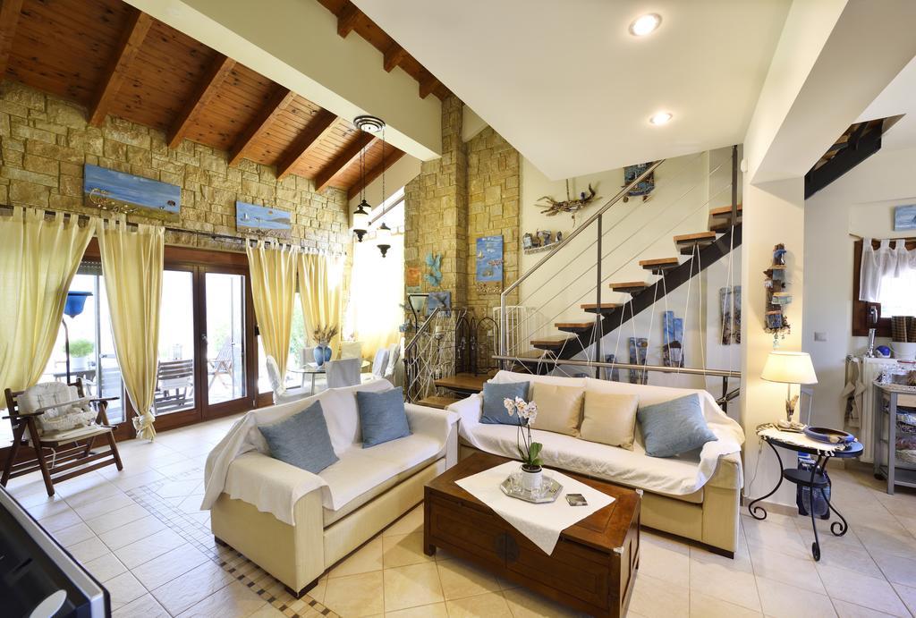 Beautiful Sani Villa Zewnętrze zdjęcie